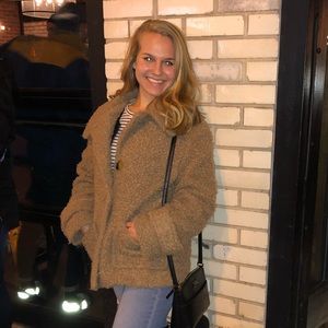 Meet your Posher, Lexi